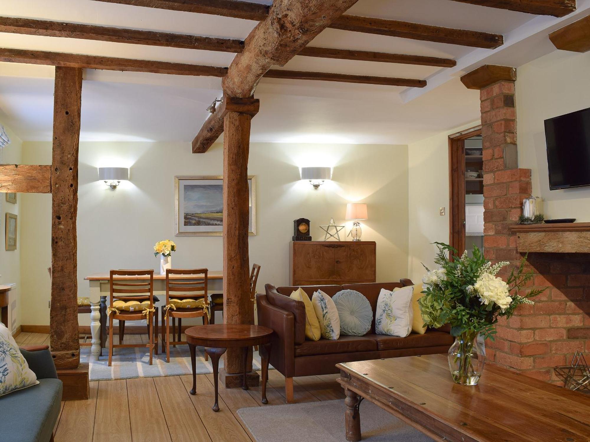 Lovely Old Cottage ストラットフォード＝アポン＝エイボン エクステリア 写真